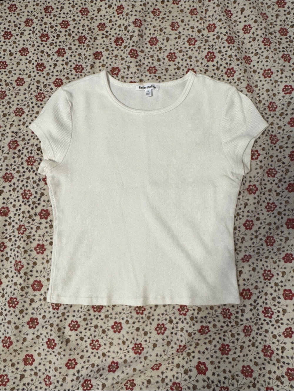 Reformation Cream Ribbed Cropped Short Sleeve Tee